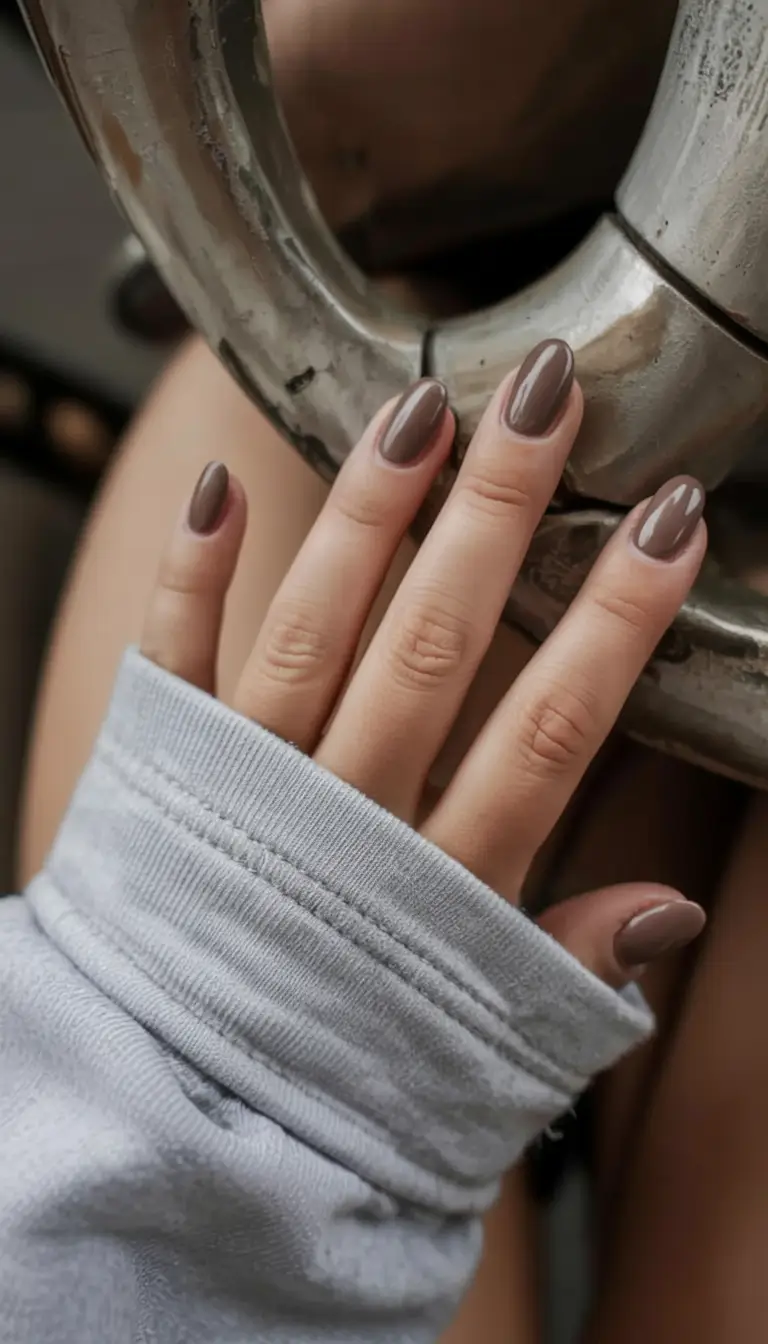 Popular Nail Colors 2026: Trendy Shades and Seasonal Manicure Ideas You’ll Love