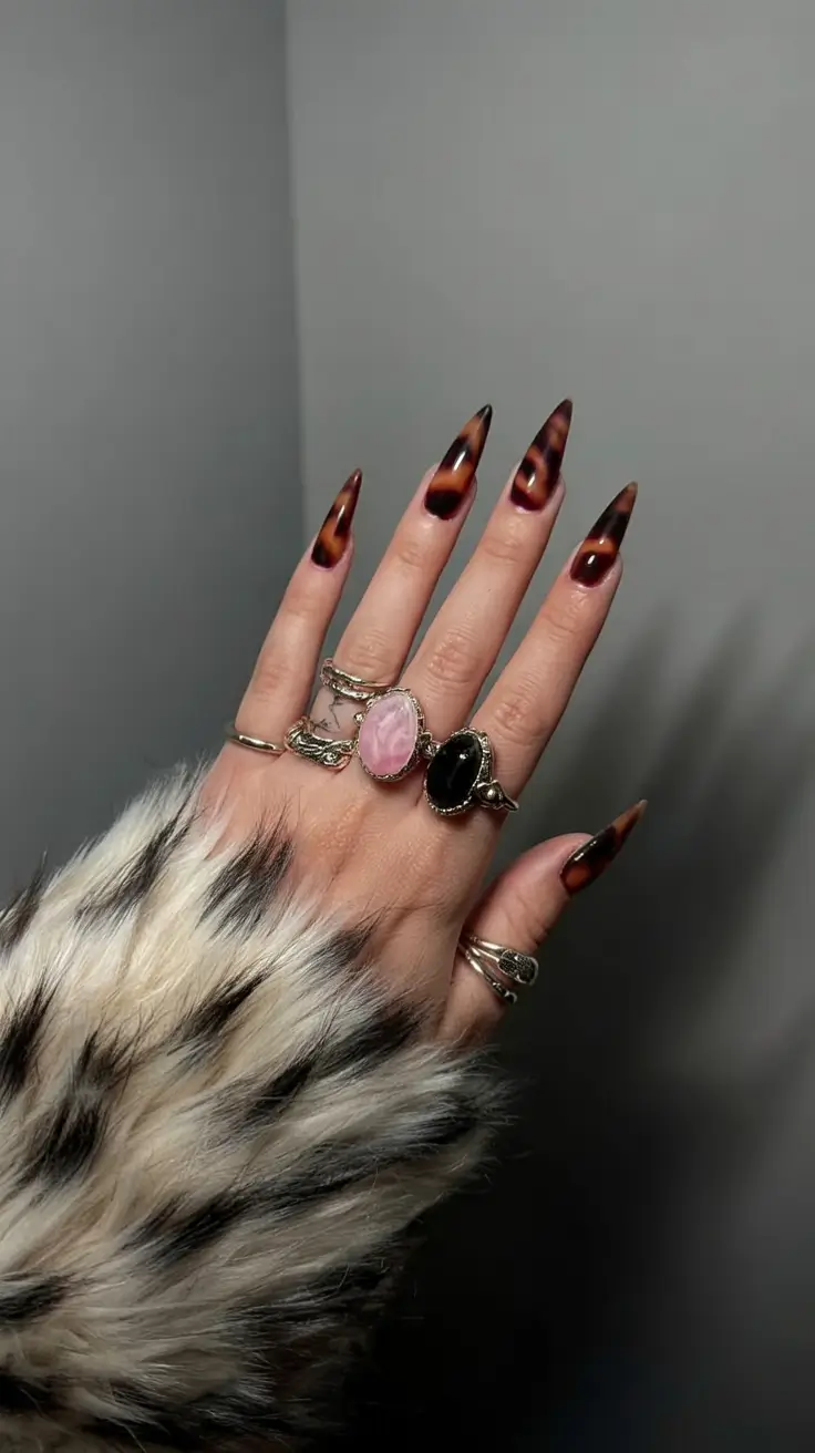 Acrylic Nail Designs 2026: Fresh Trends, Colors & Shapes for Every Season