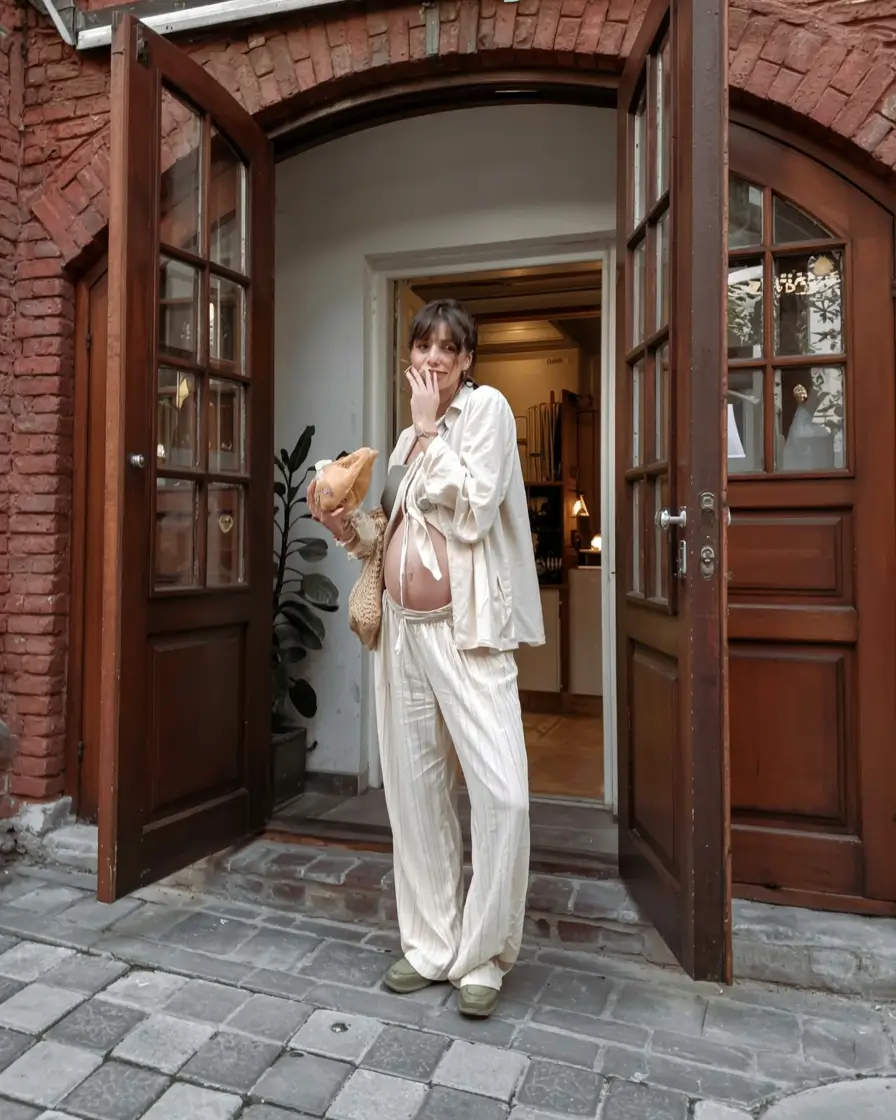 Best Casual Spring Outfit for Pregnant Women 2026: Fresh, Comfortable & Stylish Ideas