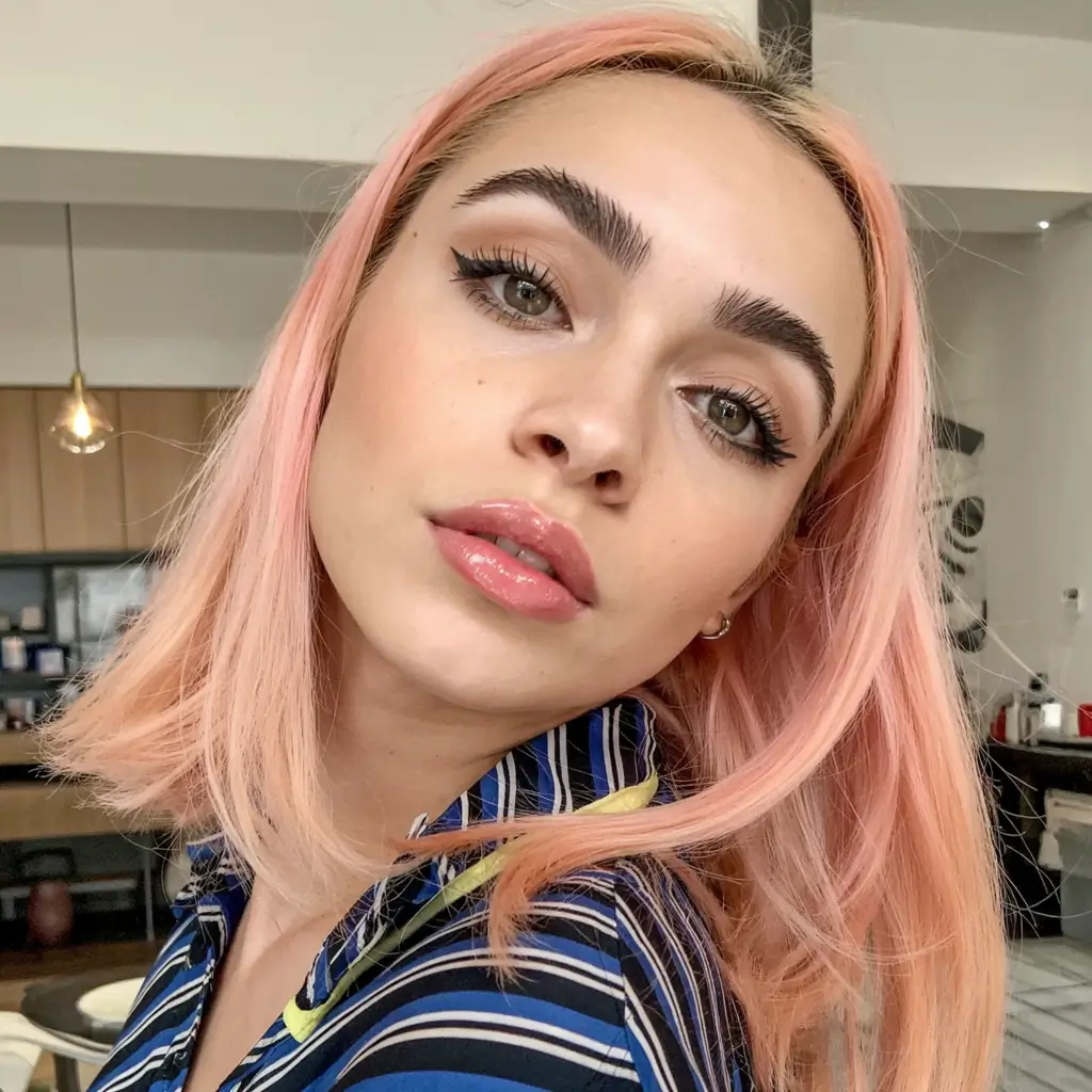 Elegant Spring Hair Color Trends 2026: Fresh, Chic & Effortlessly Radiant