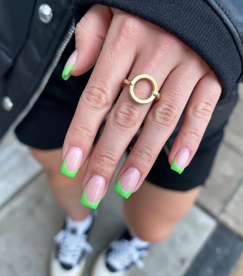 Classic Spring French Tip Nails 2026: Timeless Ideas with a Modern Twist