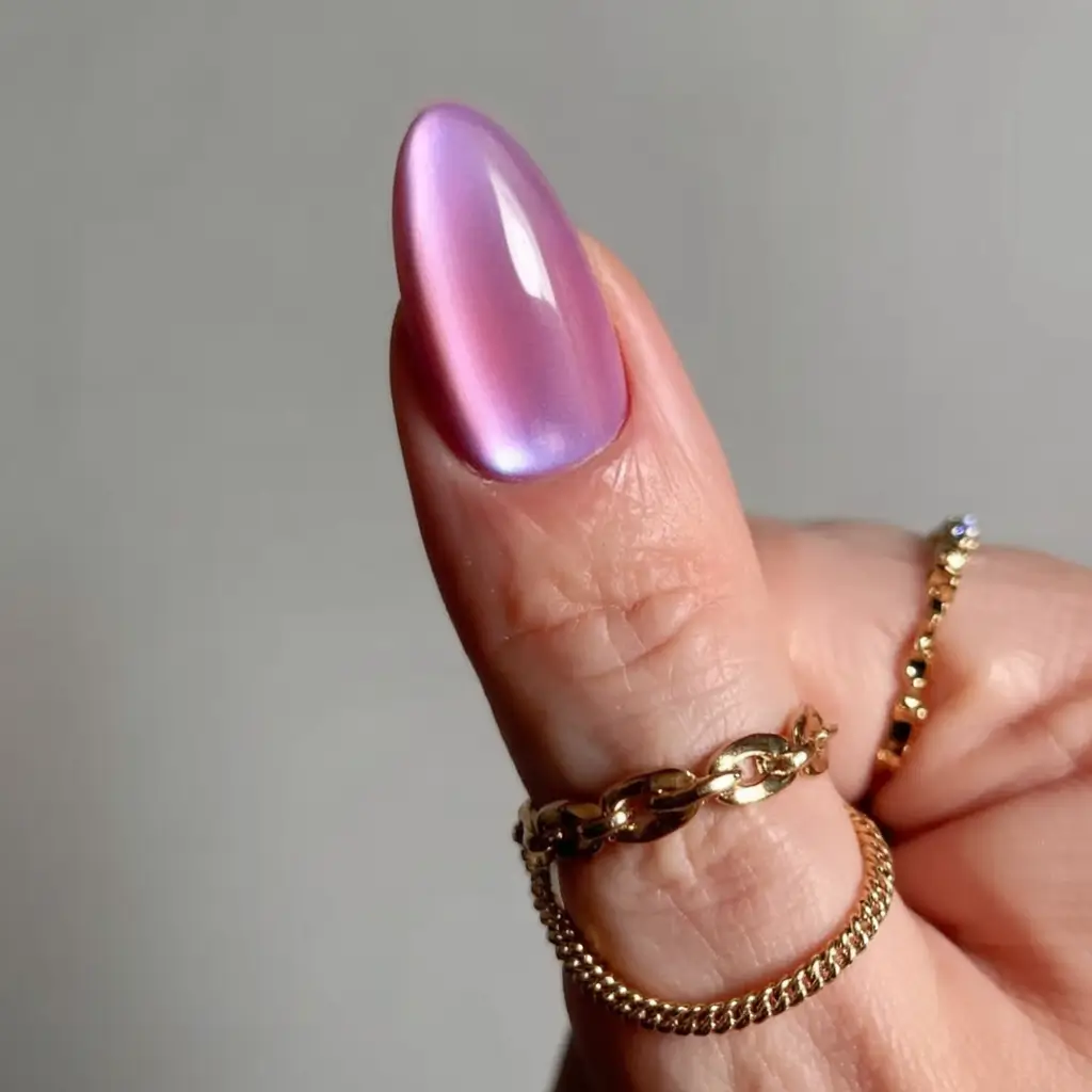 Elegant Spring Cat Eye Nails 2026: Chic Magnetic Designs for a Fresh New Season