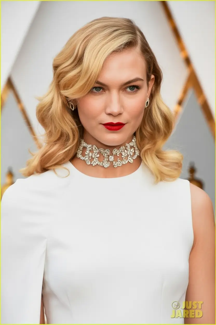 Elegant Spring Side Part Hairstyle for 2026: Timeless Glamour Meets Modern Shape