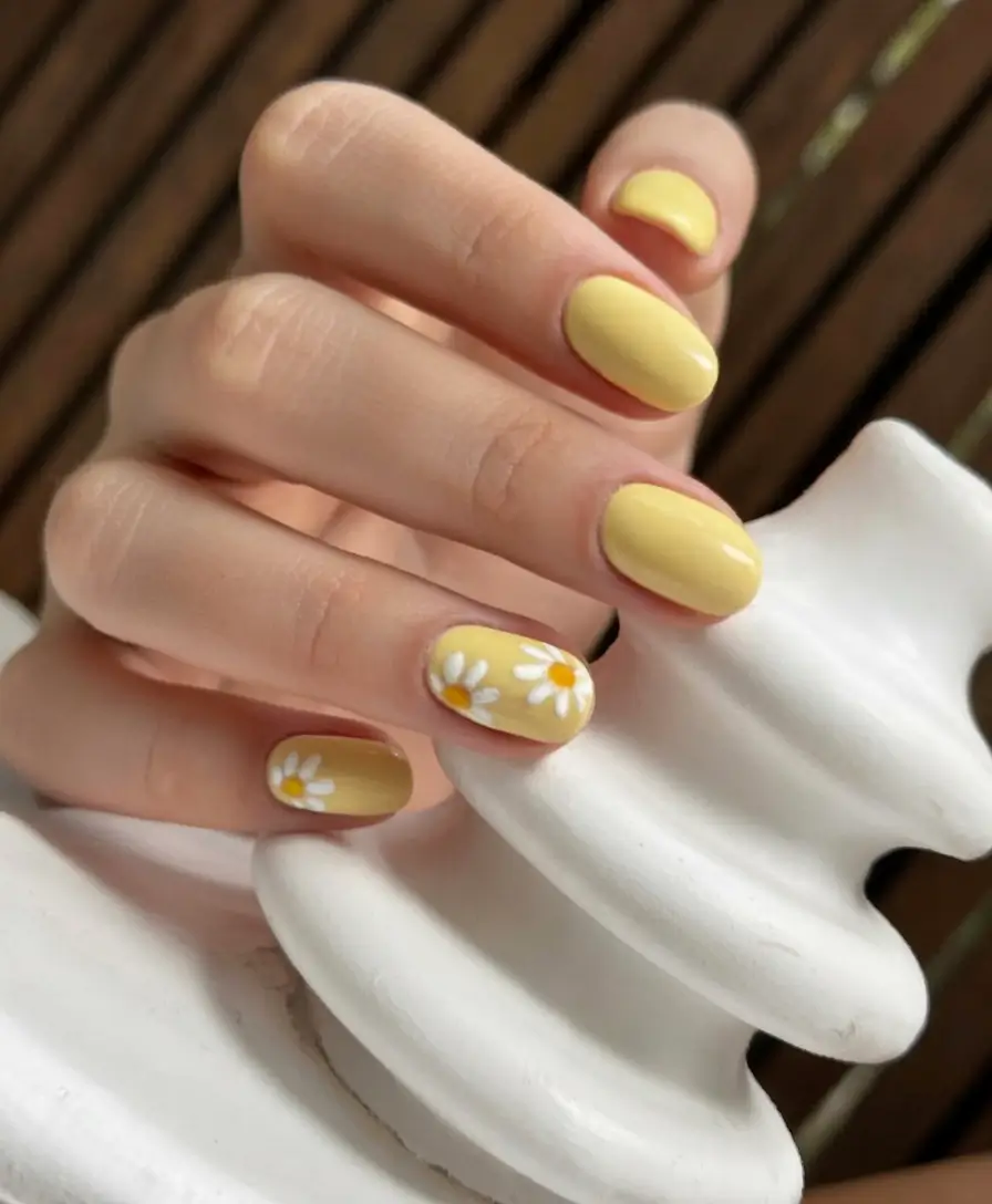 Modern Yellow Spring Nails for Spring 2026: Fresh Ideas You’ll Want to Try