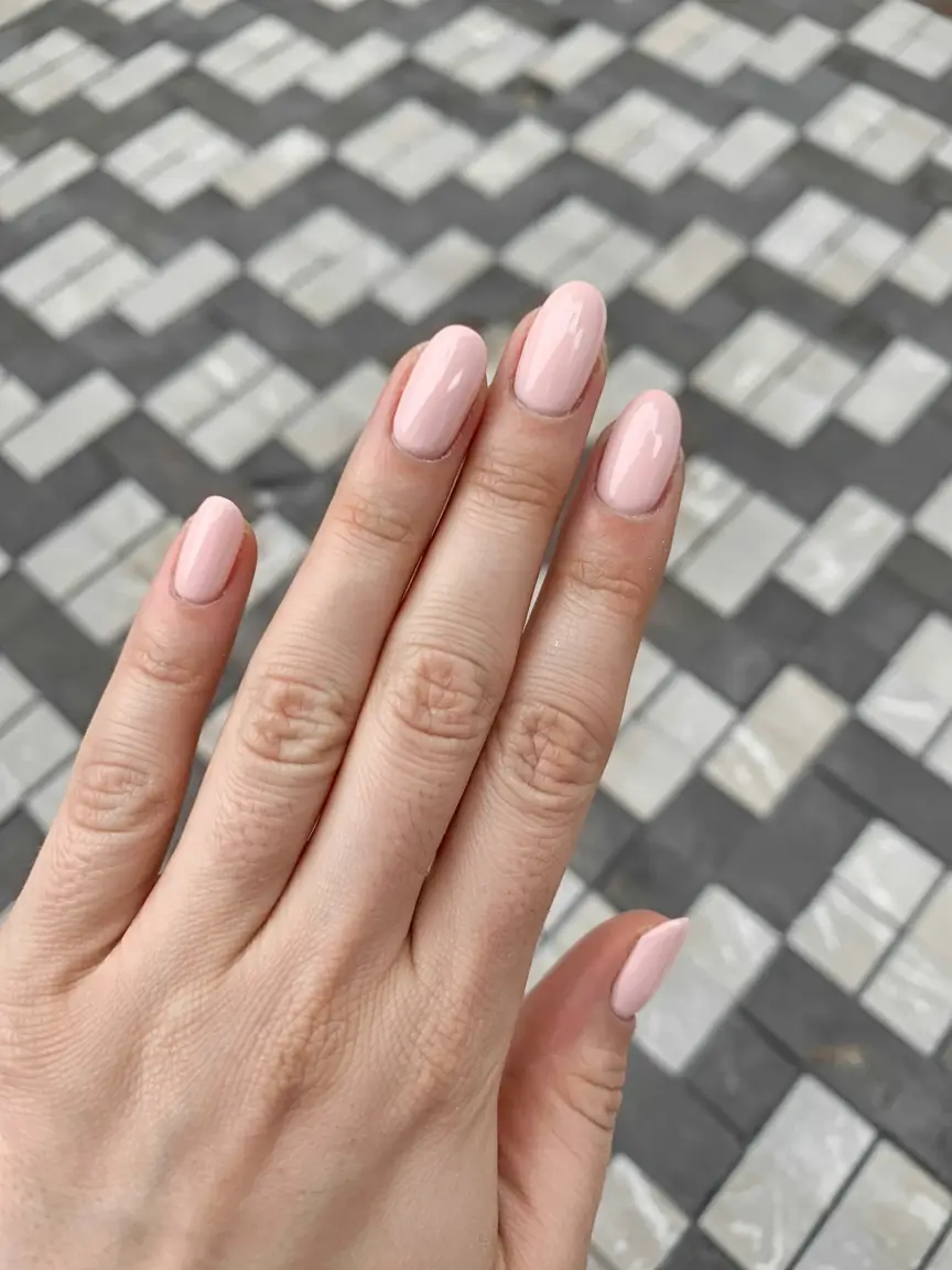 Must-Try Spring Nails for Pale Skin 2026: Fresh Colors That Actually Flatter Fair Tones