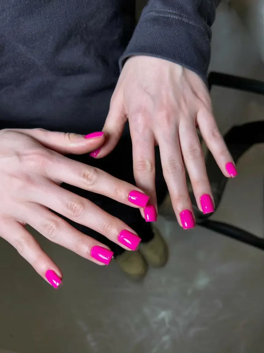 Must-Try Spring Nails for Pale Skin 2026: Fresh Colors That Actually Flatter Fair Tones
