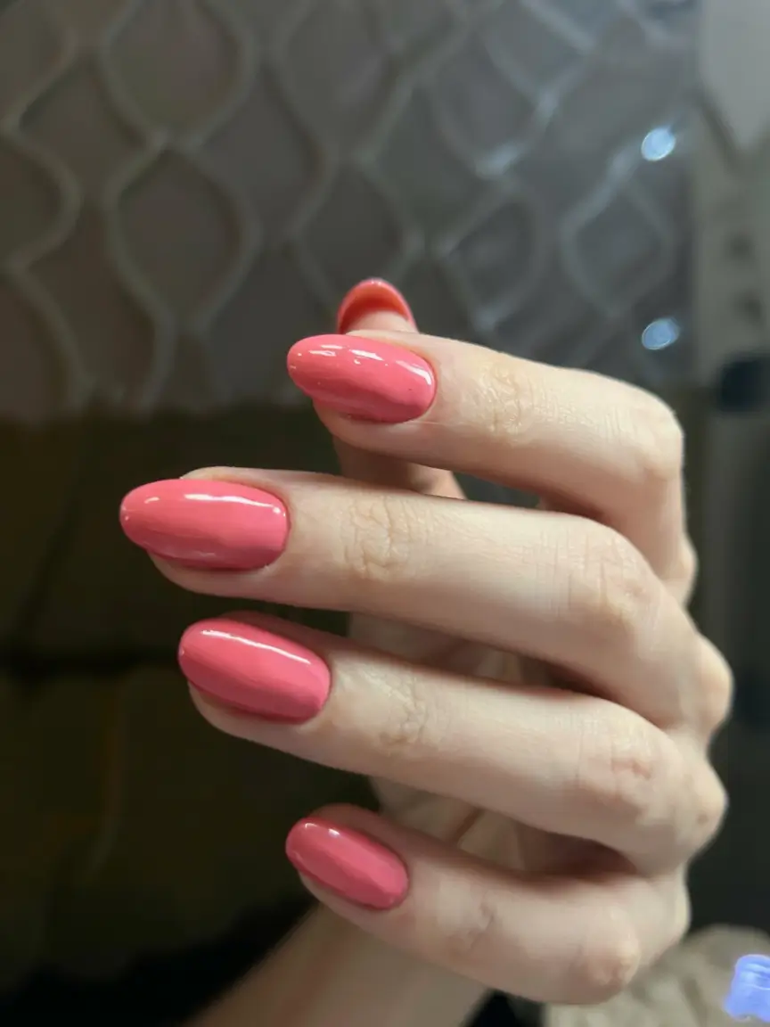 Must-Try Spring Nails for Pale Skin 2026: Fresh Colors That Actually Flatter Fair Tones