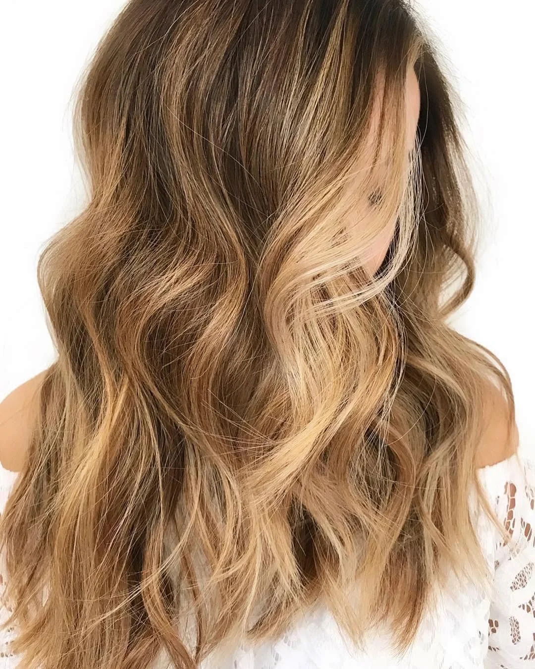 Bright Summer Hair Color for Light Skin 2026: Fresh Shades That Instantly Glow