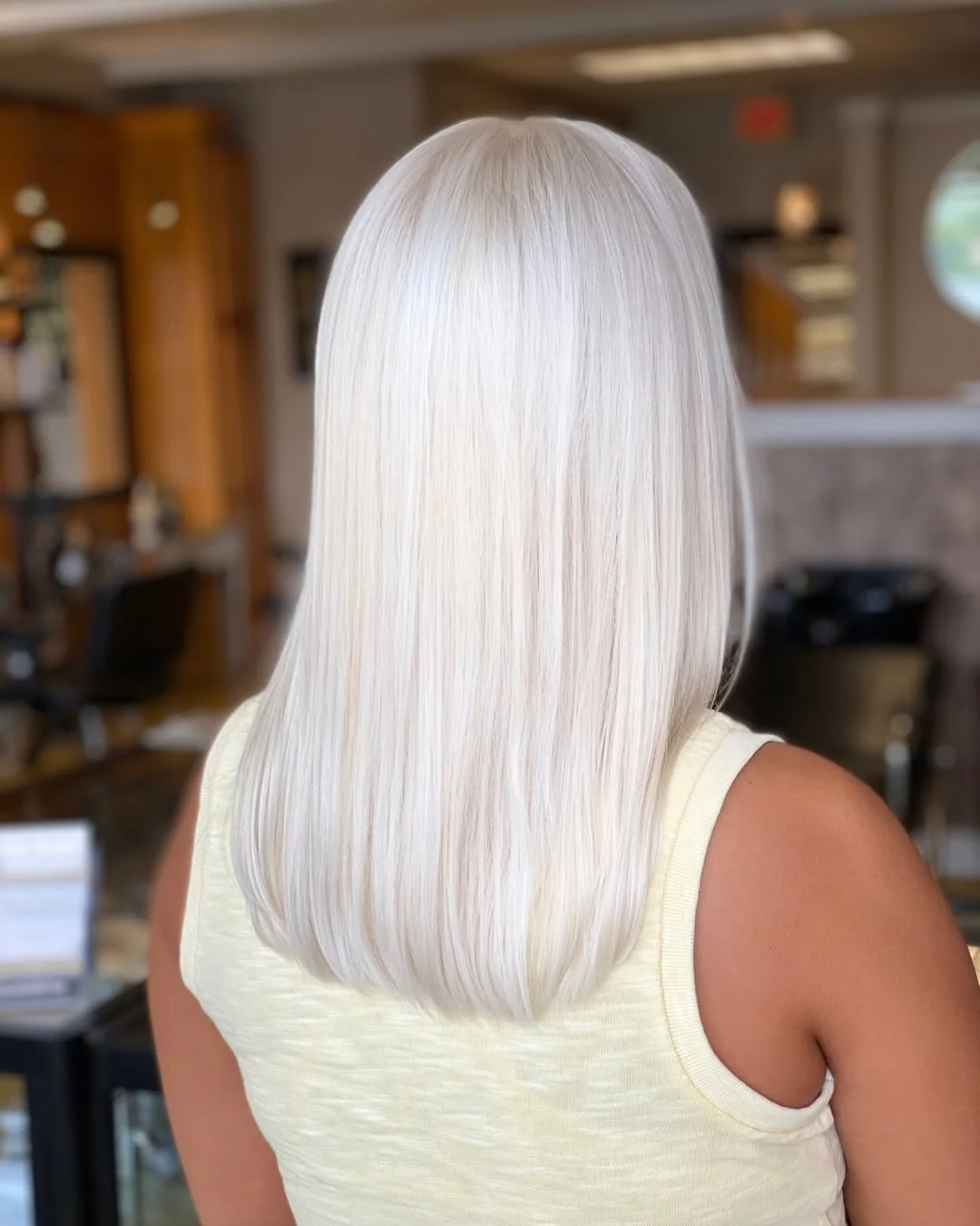 Bright Summer Hair Color for Tan Skin 2026: Sun-Kissed Shades That Actually Glow