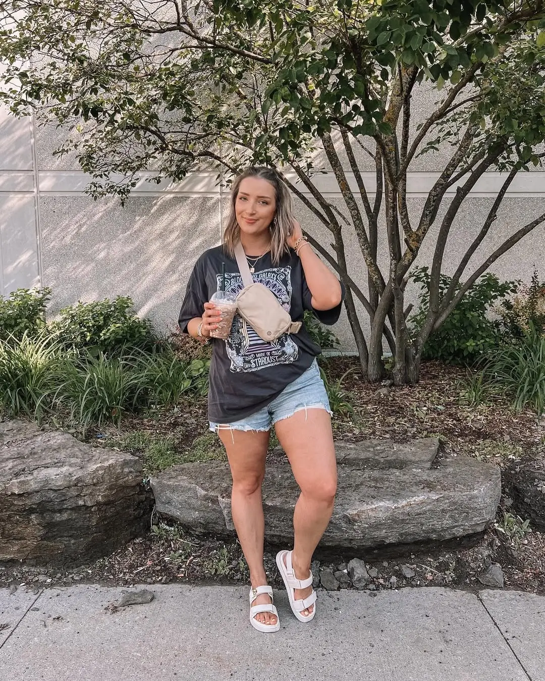 Confident Midsize Outfits Summer 2026: Effortless Looks That Feel Like You