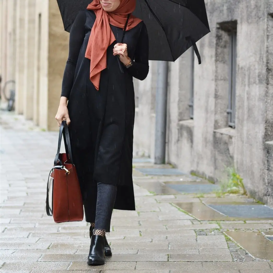 Rainy Day Summer Trench Outfits 2026: Effortless Chic Looks for Every Mood
