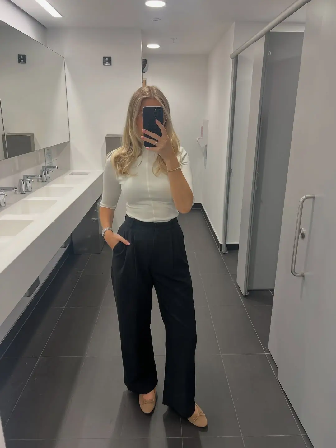 Smart Summer Work Outfits 2026: Effortless Office Looks You’ll Actually Want to Wear