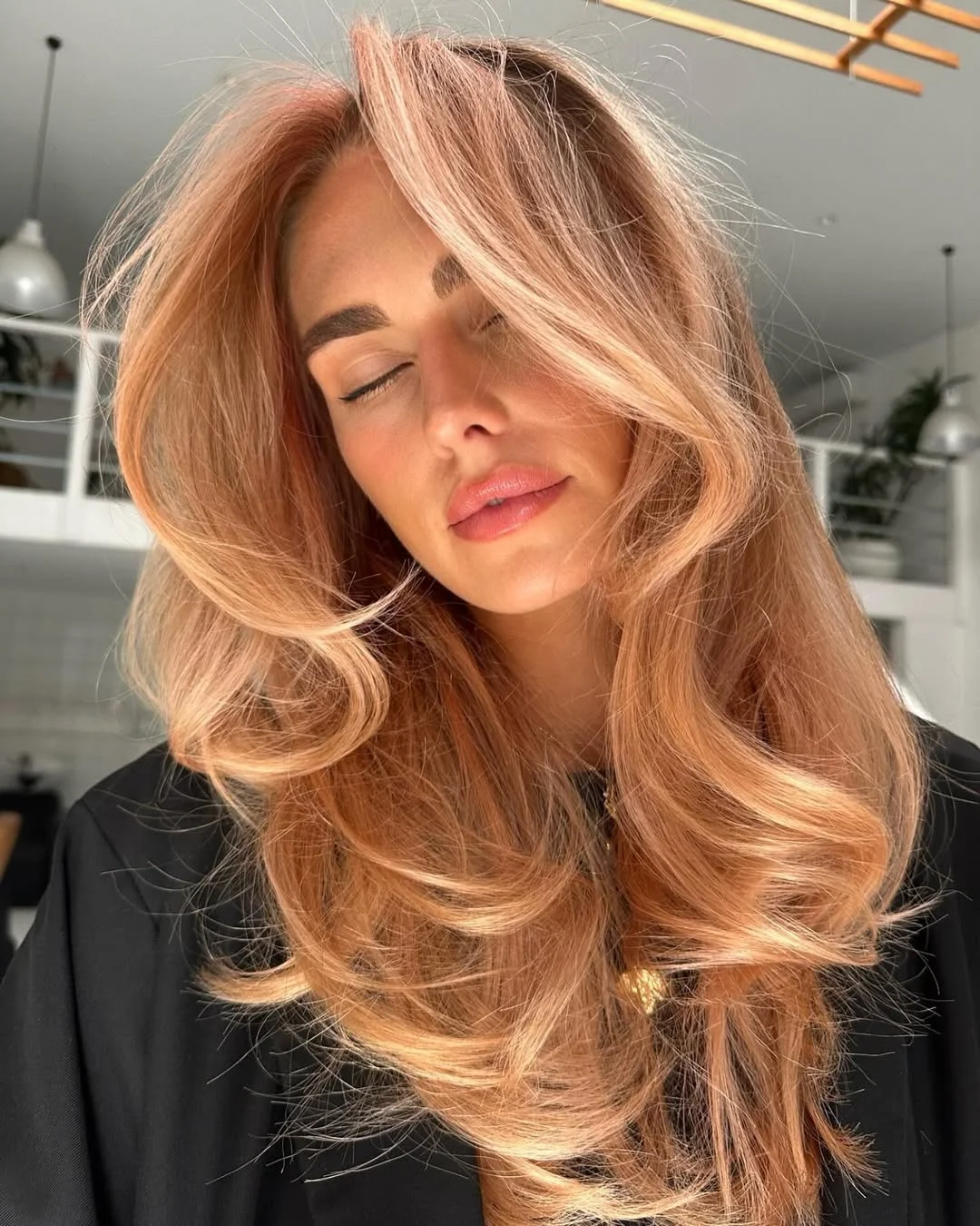 Summer Strawberry Blonde Hair Color 2026: Soft Copper, Peach & Golden Glow Ideas You’ll Want to Try