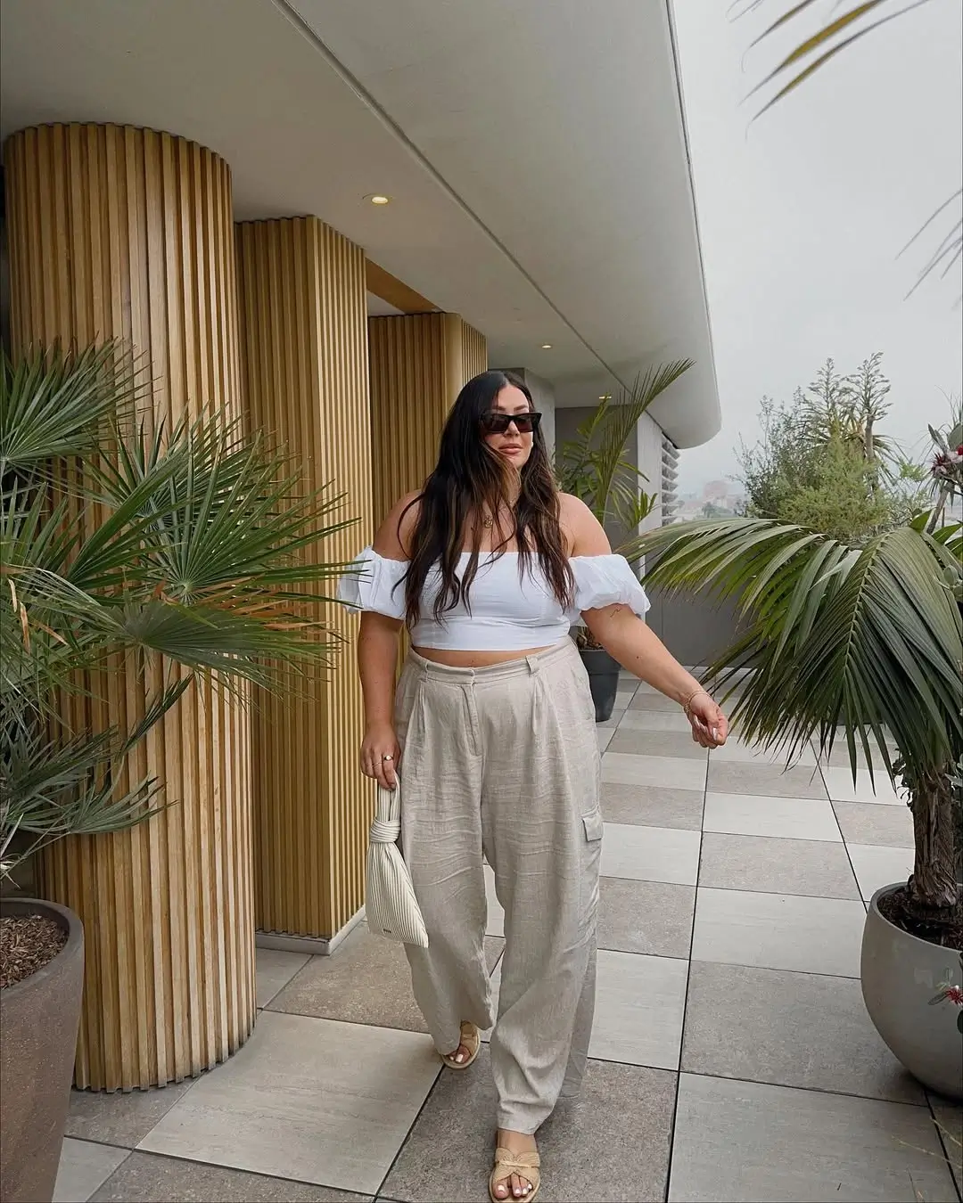 Tonal Neutral Summer Outfits 2026: Effortless Chic Looks for Everyday Style